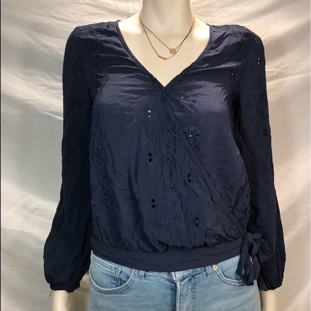 V-Neck Button Embroidered Pattern Tie Shirt, Navy